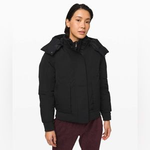 Lululemon Winter Warrior Bomber, Black Size 4